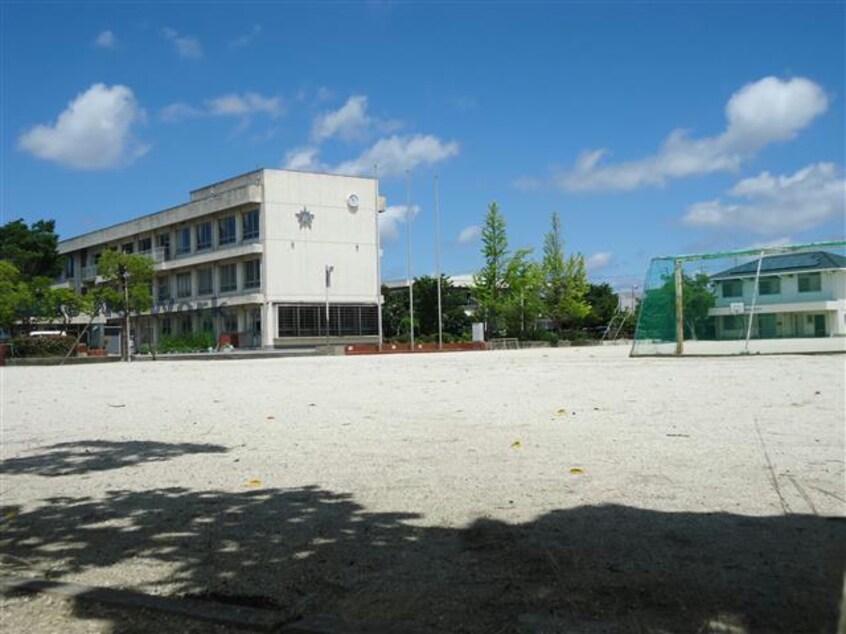 碧南市立中央小学校(小学校)まで1170m 名鉄三河線/碧南中央駅 徒歩7分 2階 築11年