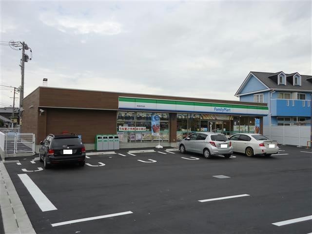 ファミリーマート幸田町芦谷店(コンビニ)まで439m 東海道本線/相見駅 徒歩3分 1階 築12年