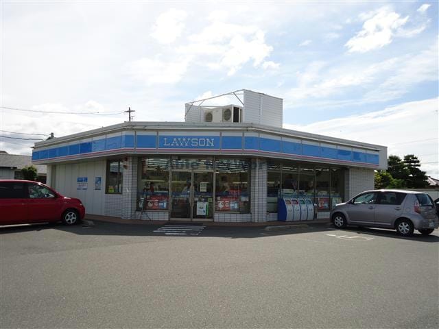 ローソン碧南白沢店(コンビニ)まで560m 名鉄三河線/北新川駅 車移動　10分4.2km 2階 築10年