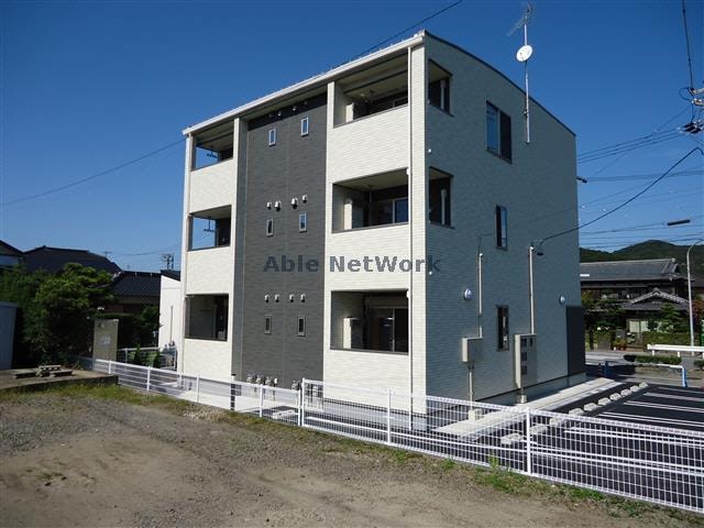  東海道本線/三ケ根駅 徒歩6分 3階 築10年