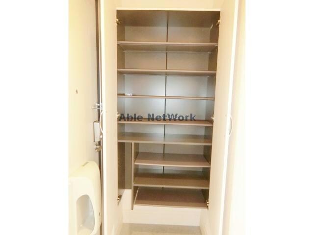 下駄箱 名鉄三河線/新川町駅 徒歩16分 1階 築10年