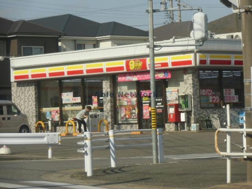 デイリーヤマザキ高浜豊田店(コンビニ)まで636m 名鉄三河線/吉浜駅 徒歩22分 1階 築8年