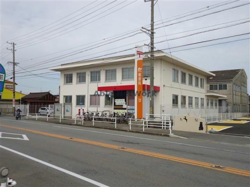 平坂郵便局(郵便局)まで1471m 名鉄バス(西尾市)/羽塚口 徒歩6分 2階 築8年