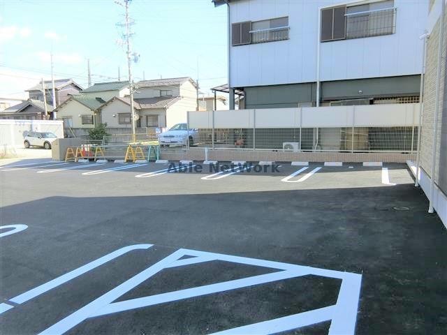 並列 名鉄バス（幡豆郡）/三河一色 徒歩5分 1階 築6年