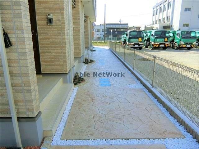  名鉄バス（幡豆郡）/三河一色 徒歩5分 1階 築6年