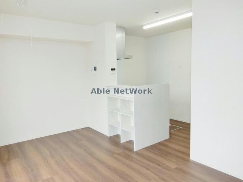  名鉄バス（幡豆郡）/満国寺前 徒歩1分 1階 築6年