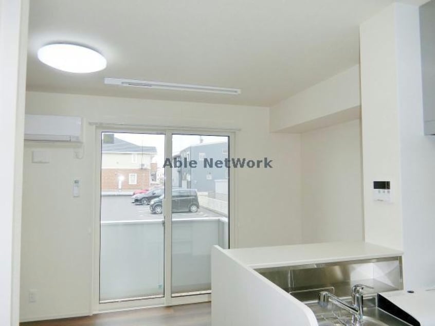  名鉄バス（幡豆郡）/満国寺前 徒歩1分 1階 築6年