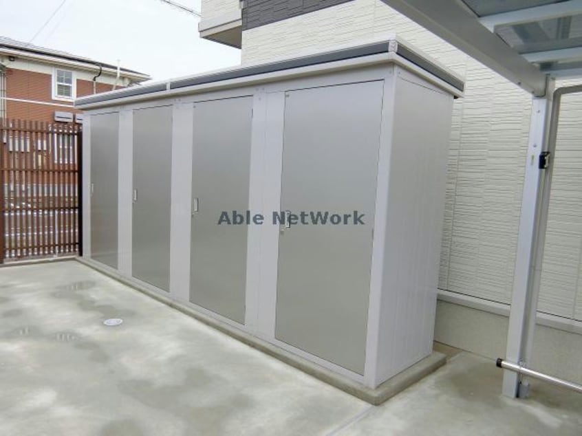 B 名鉄バス（幡豆郡）/満国寺前 徒歩1分 2階 築5年