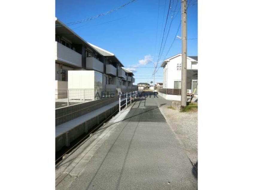  名鉄バス（幡豆郡）/満国寺前 徒歩1分 1階 築6年