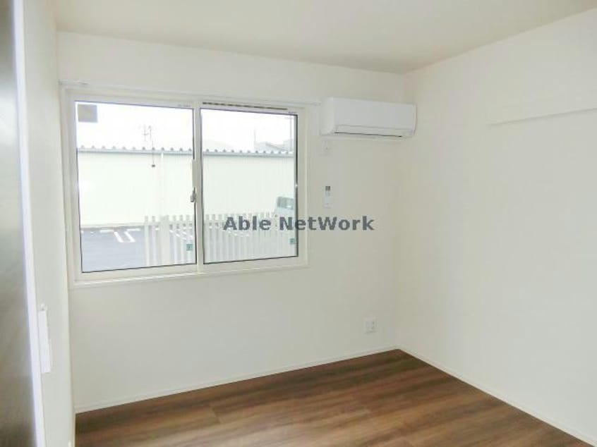  名鉄バス（幡豆郡）/満国寺前 徒歩1分 1階 築6年