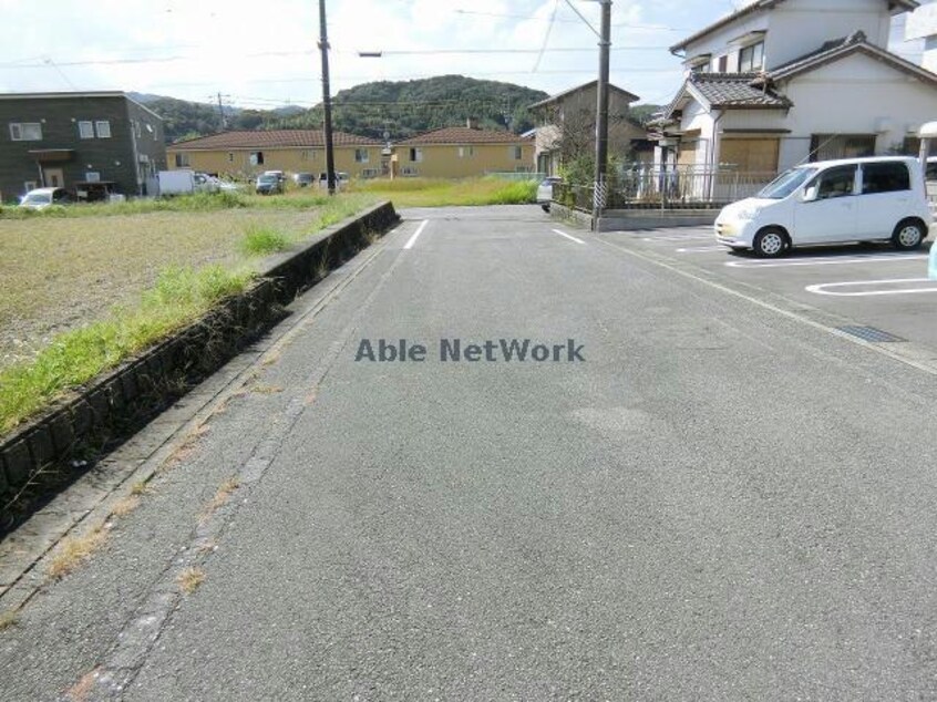  東海道本線/三ケ根駅 徒歩6分 1階 築6年