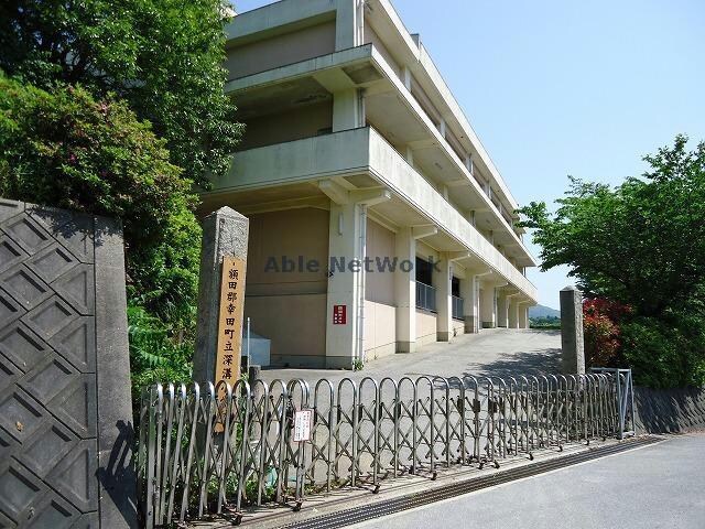 幸田町立深溝小学校(小学校)まで905m 東海道本線/三ケ根駅 徒歩6分 1階 築6年