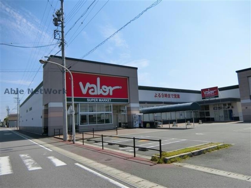 バロー碧南店(スーパー)まで993m 名鉄三河線/碧南駅 徒歩14分 3階 築5年