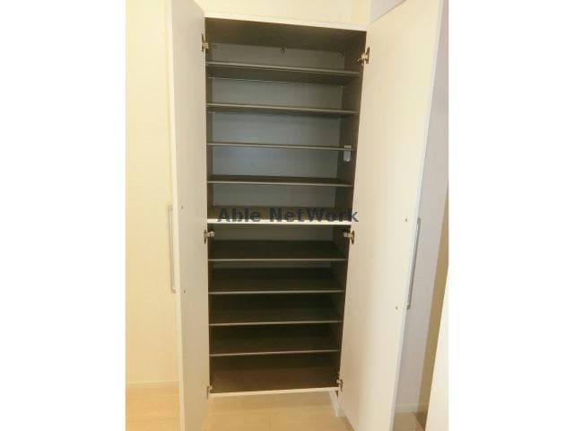 下駄箱 シダーコート