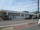 一色郵便局(郵便局)まで1109m 名鉄バス（幡豆郡）/一色中町 徒歩15分 1階 築4年