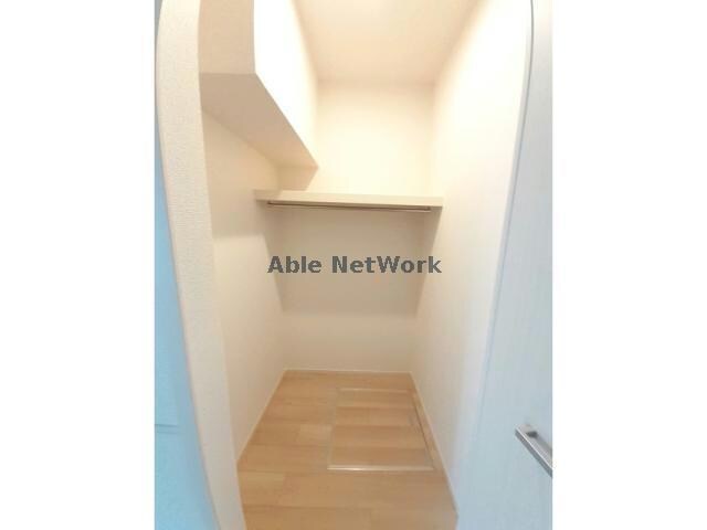  東海道本線/三ケ根駅 徒歩10分 1階 築4年