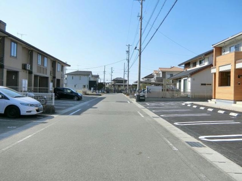  名鉄西尾線/西尾駅 バス15分富山下車:停歩4分 1階 築2年