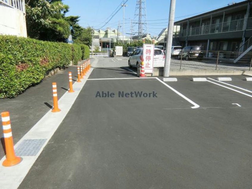  名鉄バス(西尾市)/中畑東 徒歩1分 1階 築3年