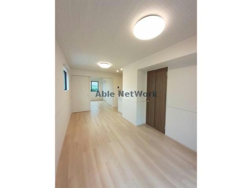  名鉄バス(西尾市)/新在家 徒歩7分 1階 築2年