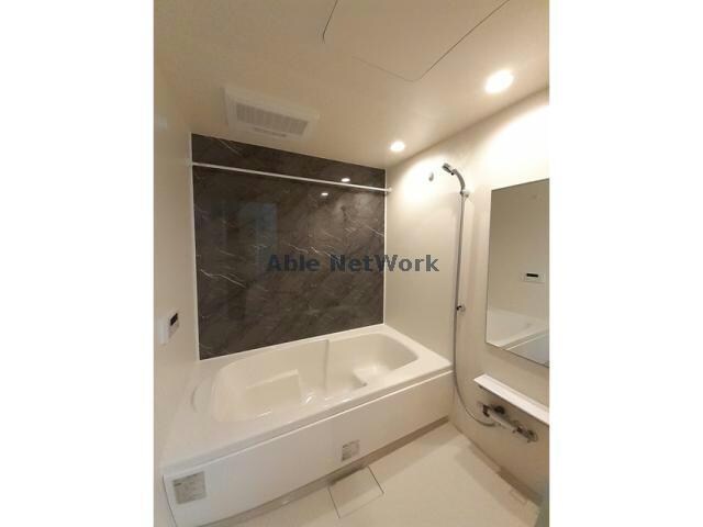  名鉄バス(西尾市)/新在家 徒歩7分 1階 築2年