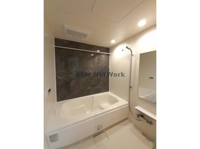  名鉄バス(西尾市)/新在家 徒歩7分 1階 築2年