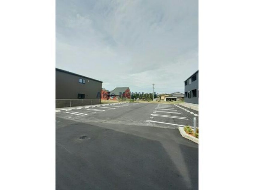  名鉄バス(西尾市)/新在家 徒歩7分 1階 築2年