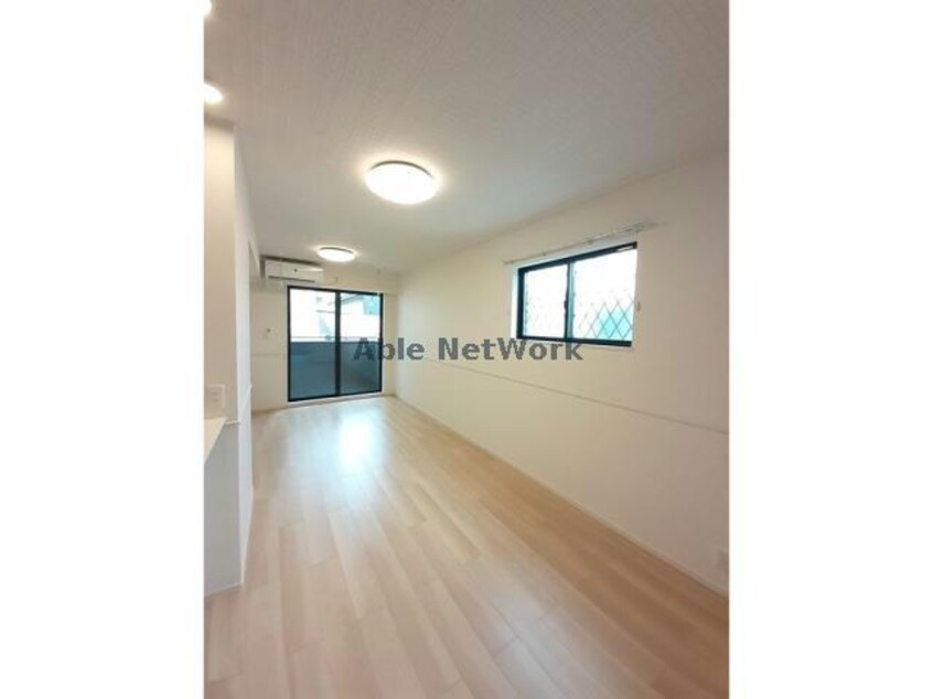  名鉄バス(西尾市)/新在家 徒歩7分 1階 築2年