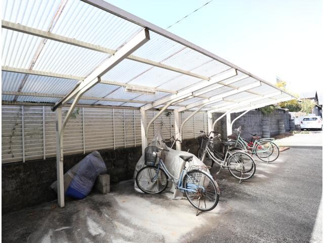  近鉄難波線・奈良線/近鉄奈良駅 徒歩17分 1階 築33年