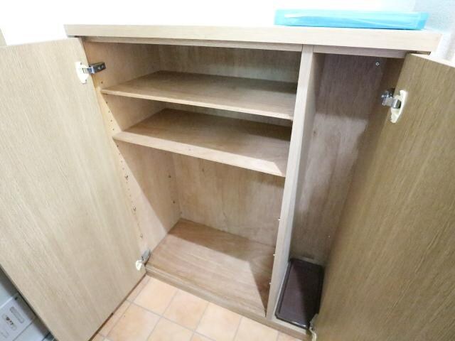  近鉄難波線・奈良線/近鉄奈良駅 徒歩17分 1階 築33年