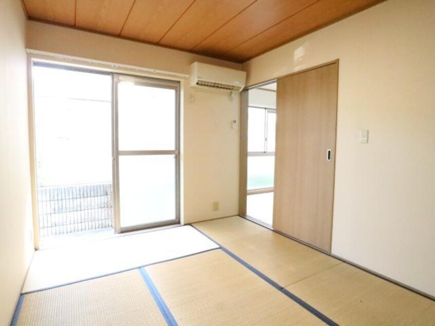  近鉄難波線・奈良線/近鉄奈良駅 徒歩17分 1階 築33年