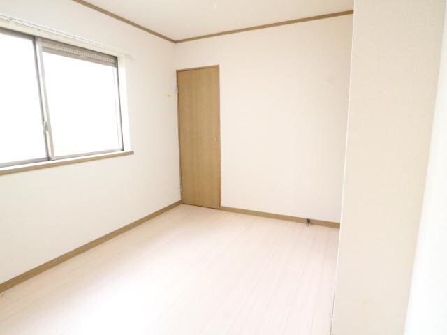  近鉄難波線・奈良線/近鉄奈良駅 徒歩17分 1階 築33年