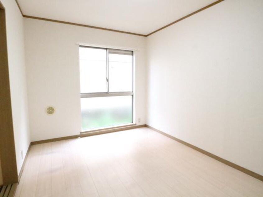  近鉄難波線・奈良線/近鉄奈良駅 徒歩17分 1階 築33年