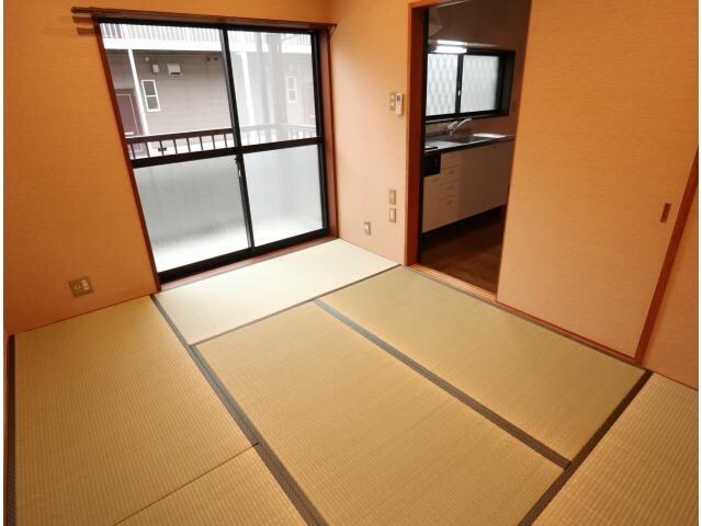  大和路線・関西本線/奈良駅 バス10分八条町地蔵前下車:停歩3分 1階 築30年