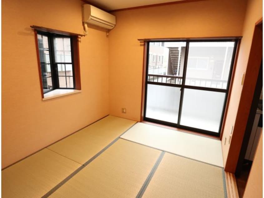 大和路線・関西本線/奈良駅 バス10分八条町地蔵前下車:停歩3分 1階 築30年