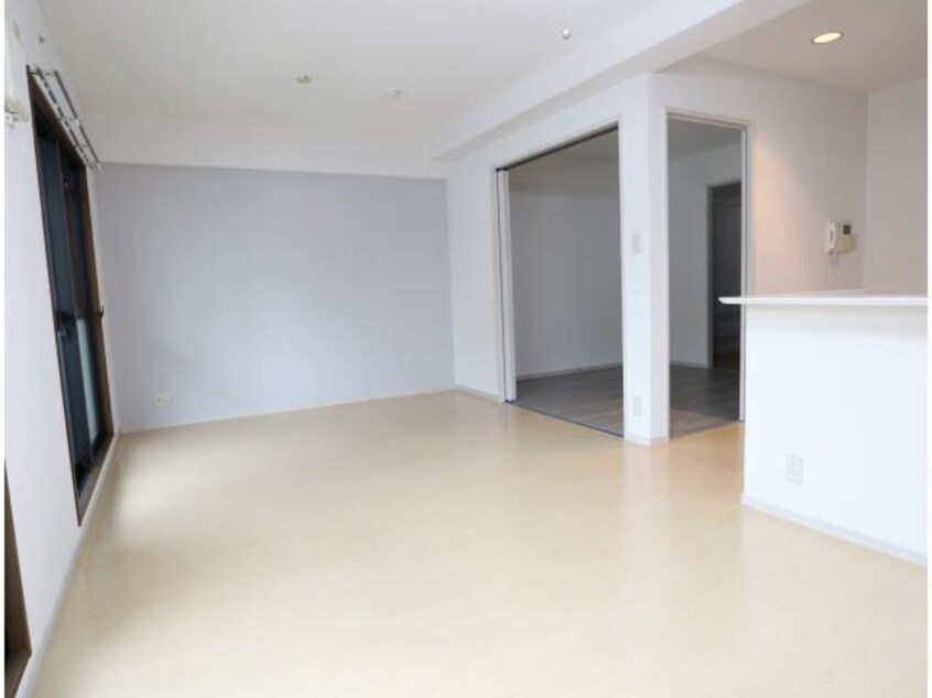  大和路線・関西本線/奈良駅 バス8分北神殿下車:停歩4分 1階 築29年