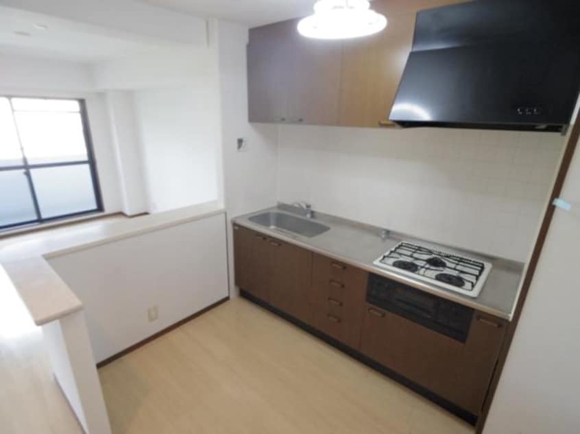  大和路線・関西本線/奈良駅 バス8分北神殿下車:停歩4分 3階 築29年