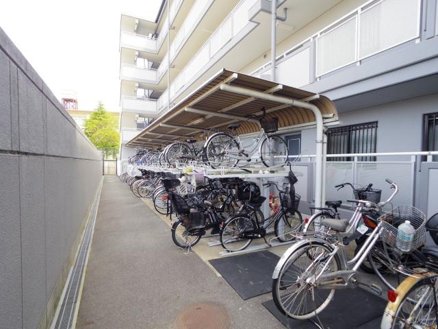  大和路線・関西本線/奈良駅 バス8分北神殿下車:停歩4分 1階 築29年