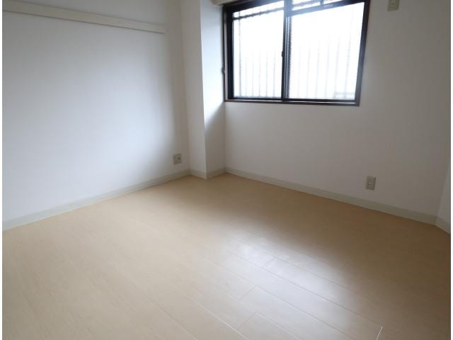  大和路線・関西本線/奈良駅 バス8分北神殿下車:停歩4分 1階 築29年