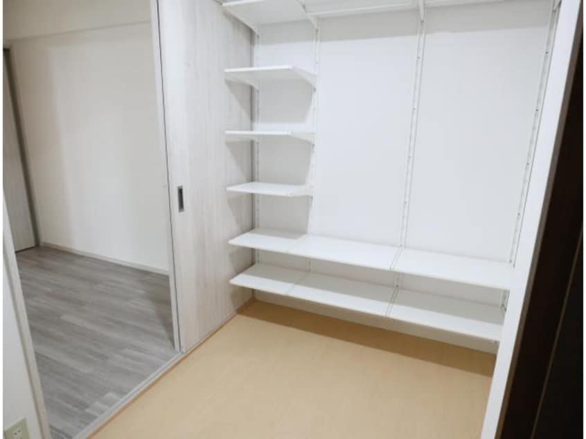  大和路線・関西本線/奈良駅 バス8分北神殿下車:停歩4分 1階 築29年