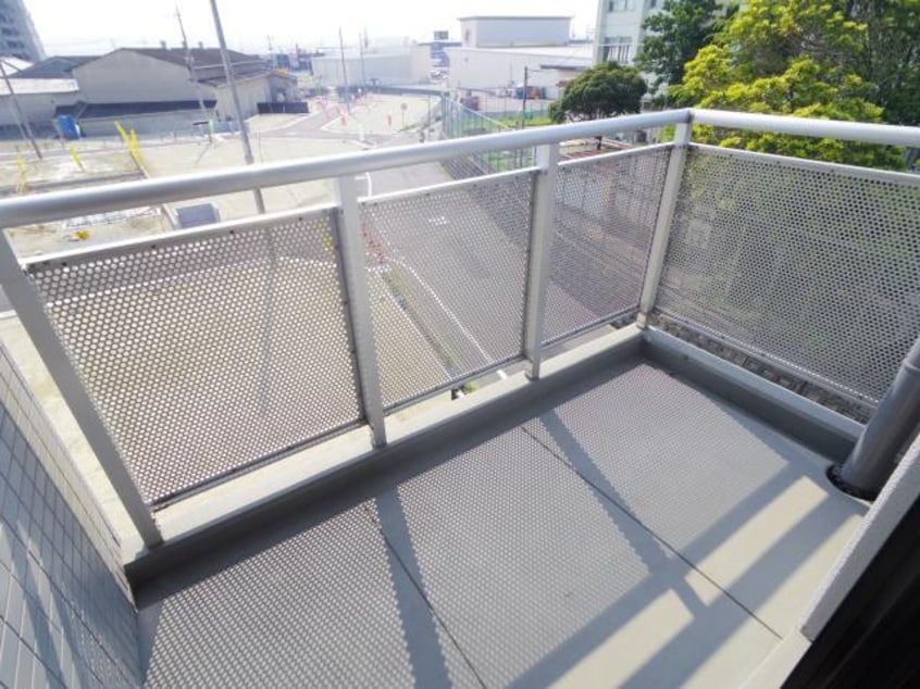  大和路線・関西本線/奈良駅 バス8分北神殿下車:停歩4分 3階 築29年