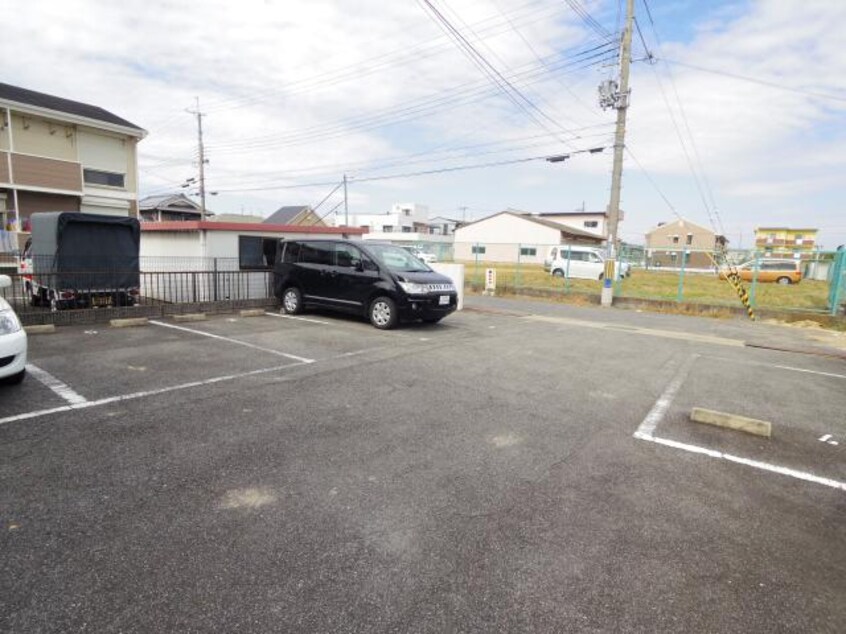  大和路線・関西本線/奈良駅 バス10分八条地蔵前下車:停歩6分 1階 築24年