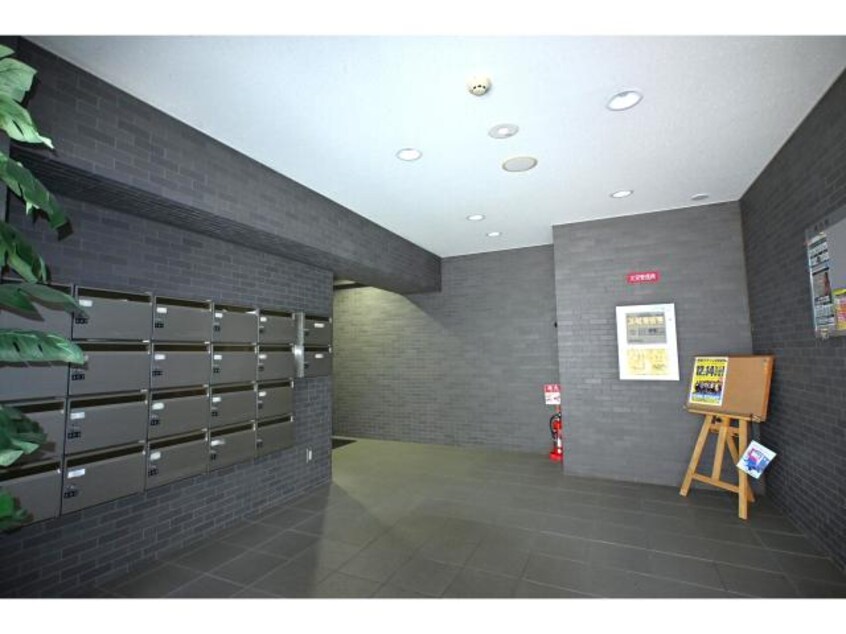  大和路線・関西本線/奈良駅 徒歩5分 4階 築28年