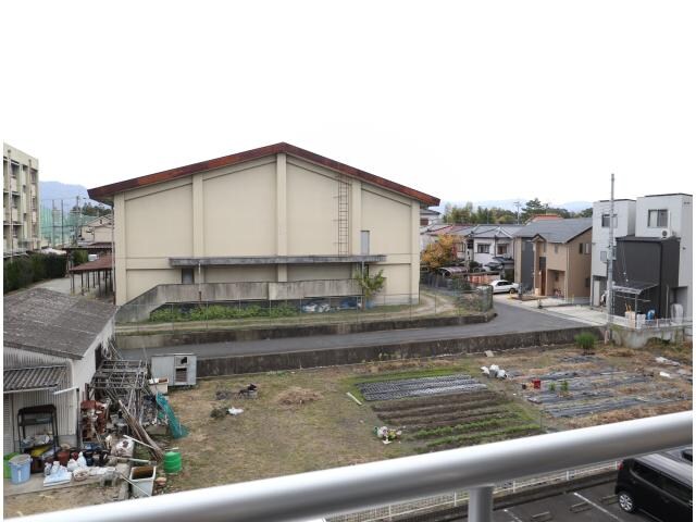  近鉄難波線・奈良線/近鉄奈良駅 バス7分大安寺下車:停歩12分 3階 築28年