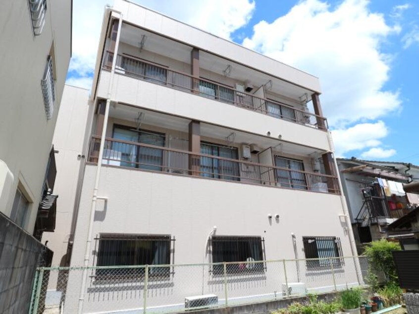  近鉄難波線・奈良線/近鉄奈良駅 徒歩14分 2階 築37年