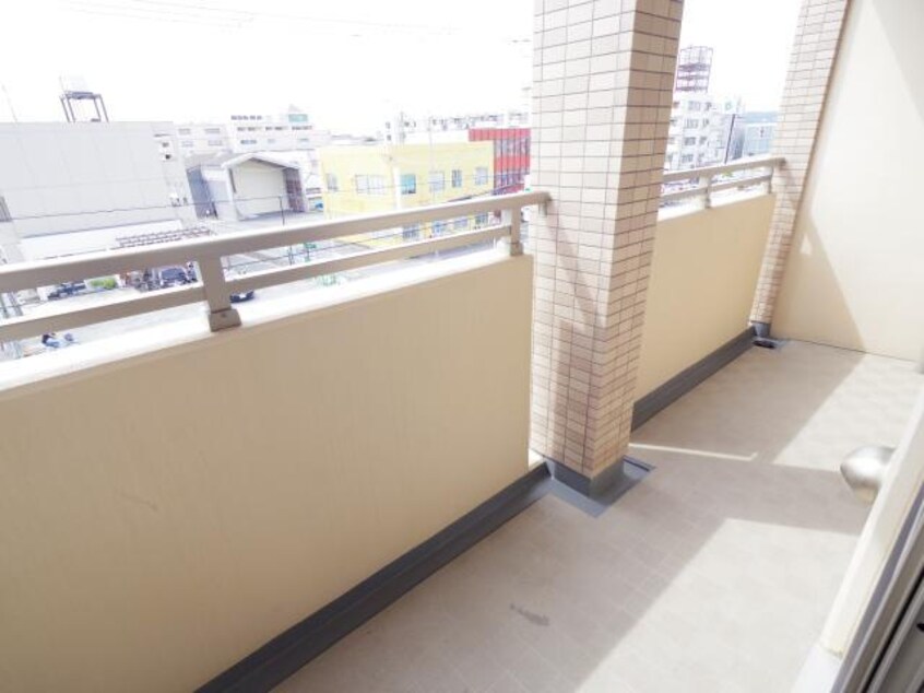  近鉄難波線・奈良線/新大宮駅 徒歩11分 3階 築15年