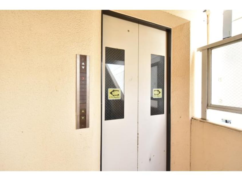  近鉄難波線・奈良線/新大宮駅 徒歩4分 8階 築36年