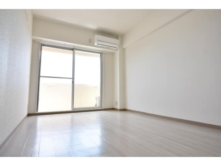  近鉄難波線・奈良線/新大宮駅 徒歩4分 8階 築36年