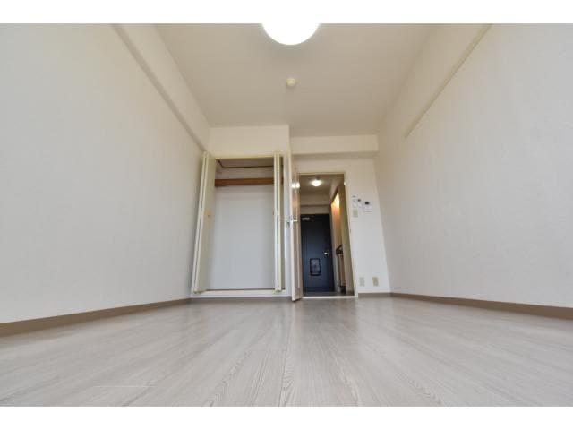  近鉄難波線・奈良線/新大宮駅 徒歩4分 8階 築36年