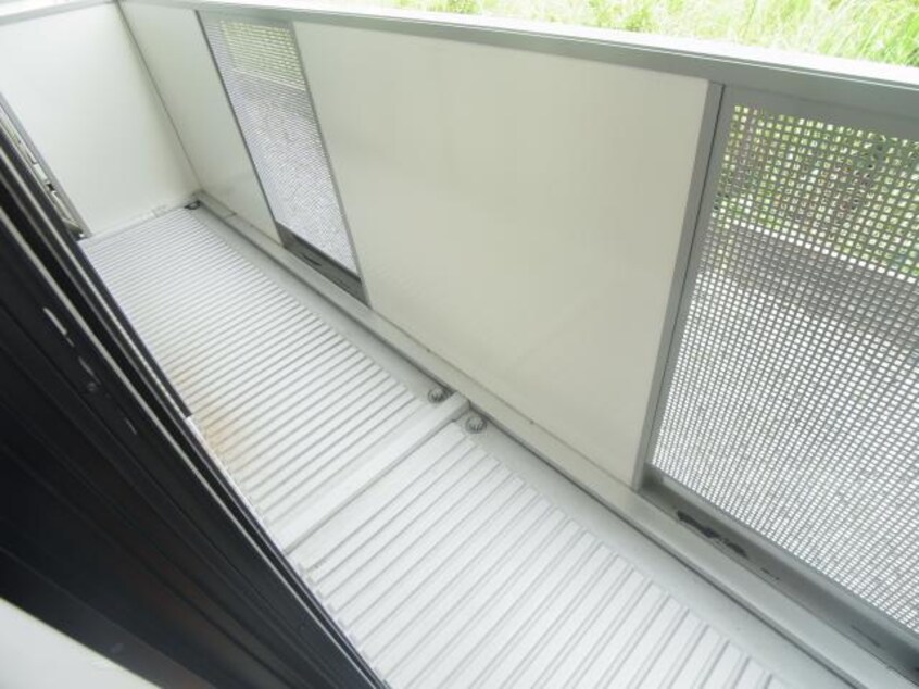 近鉄難波線・奈良線/近鉄奈良駅 バス10分梅美台西下車:停歩5分 1階 築27年