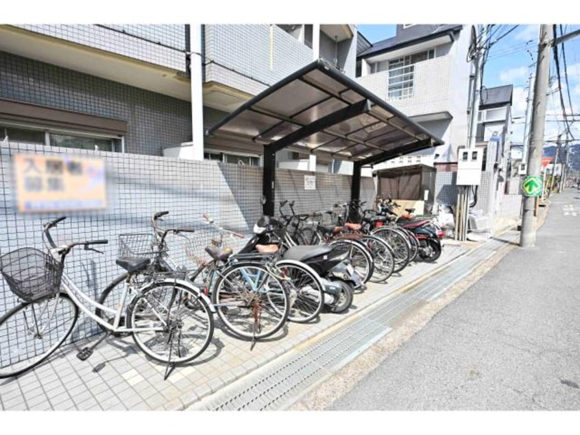  近鉄難波線・奈良線/近鉄奈良駅 バス15分南方下車:停歩4分 4階 築34年